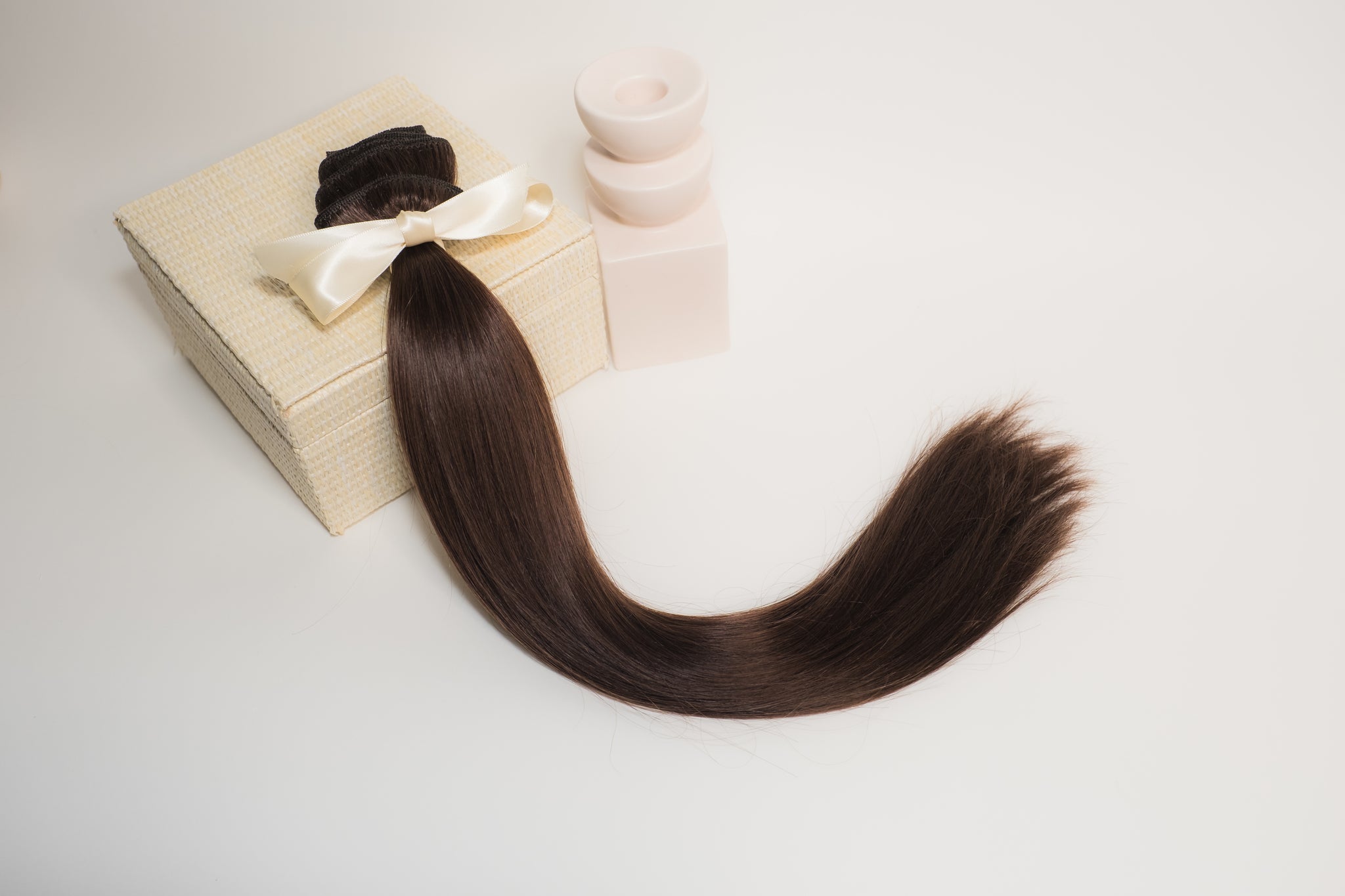 18" Clip In Hair Extensions Deluxe Box ($348.00 - $388.00)